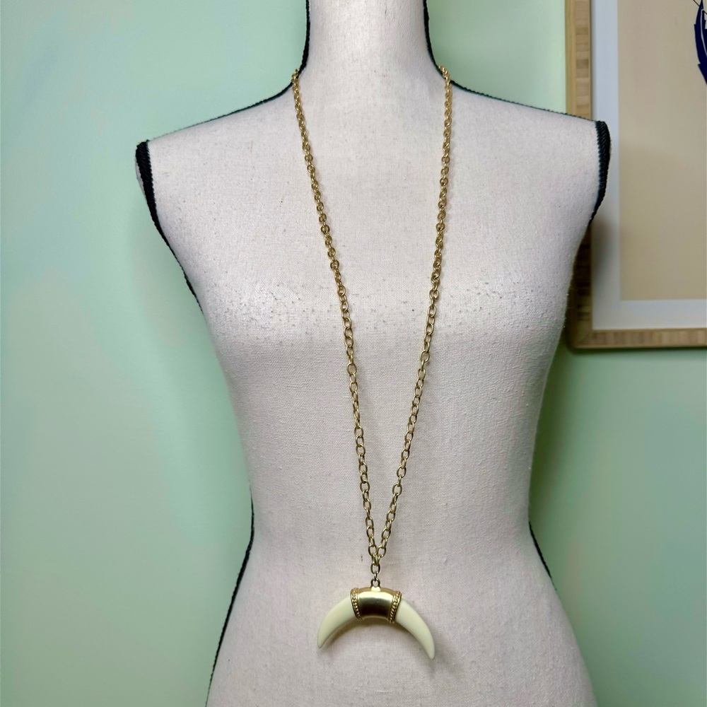 Plunder Blakely Horn Necklace